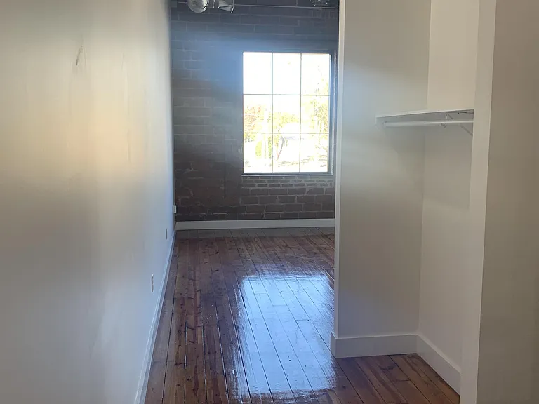 240 1st St NE #4 — Photo 33