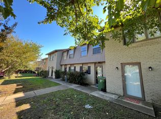 818 Wildwood Ln, Grapevine, TX 76051