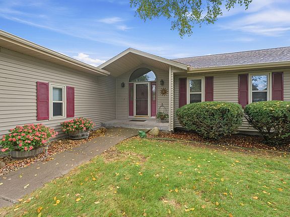 2nd image of 2656 Becky Thatcher Rd