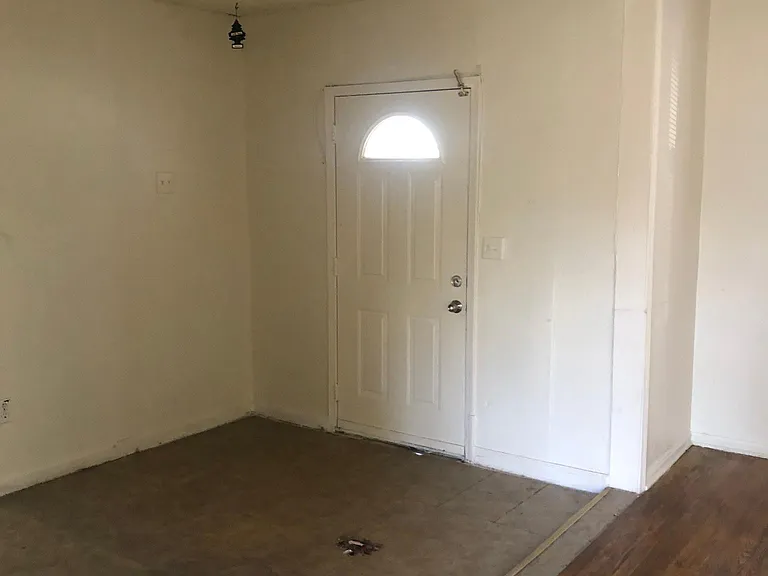 2040 Allandale Cir E — Photo 9