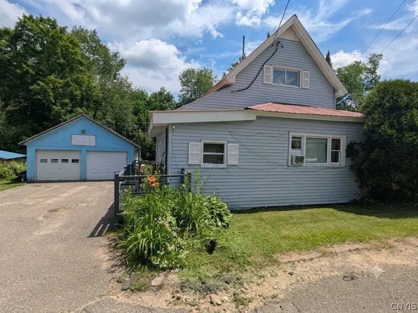 12 Wood Ave, Piercefield, NY 12973