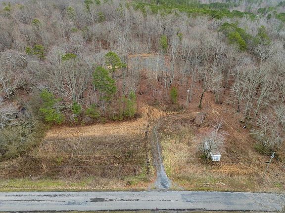 3rd image of 1782 County Road 78