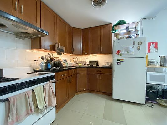 4th image of 26 Varick St Floor 2