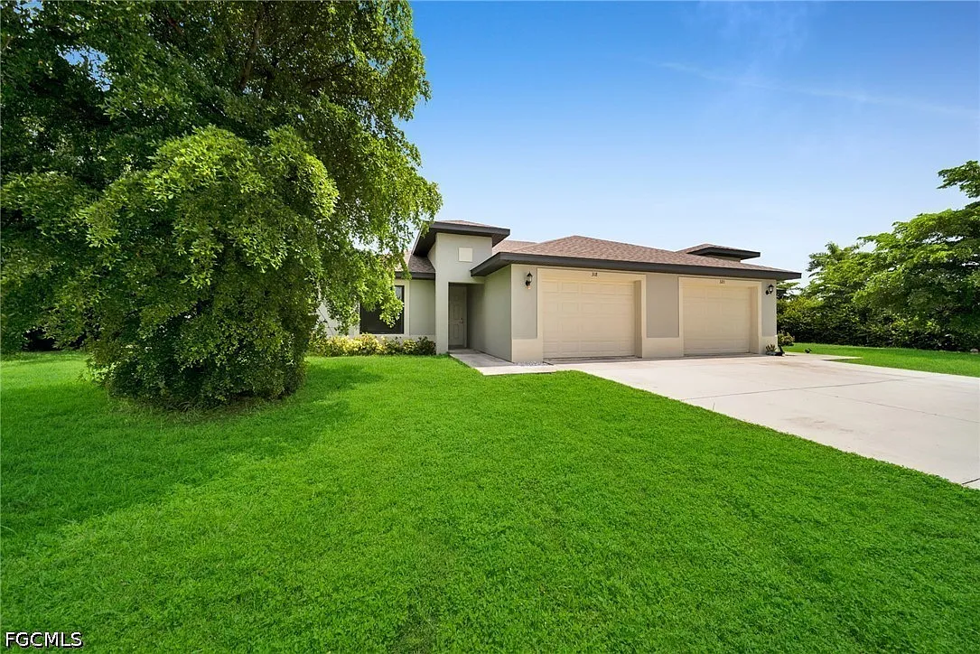 3 bed, 2.0 bath, 1377 sqft, $1,850 — Photo 2