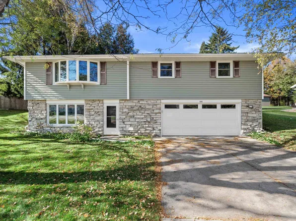 437 Jensen St, Chilton, WI 53014