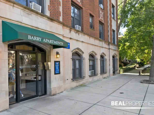 635 W Barry Ave, 635 W Barry Ave #317a7eac5, Chicago, IL 60657