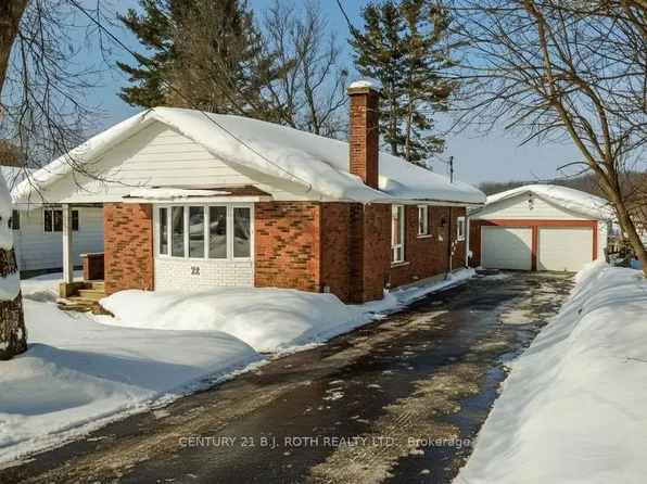 22 Sheppard St, Severn, ON L0K 1E0