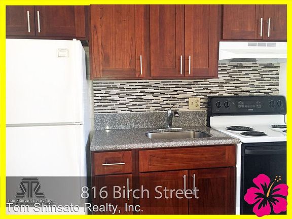 2nd image of 816 Birch St APT 205