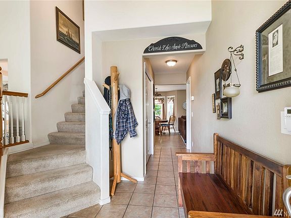 Entry way, Ceramic Tile Floors!