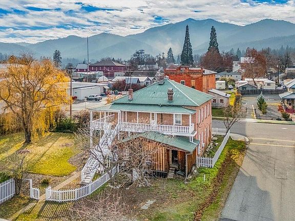 5th image of 143 Collier Way