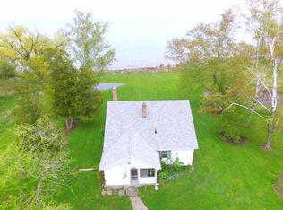 2760 N Lakeshore Rd, Port Hope, MI 48468