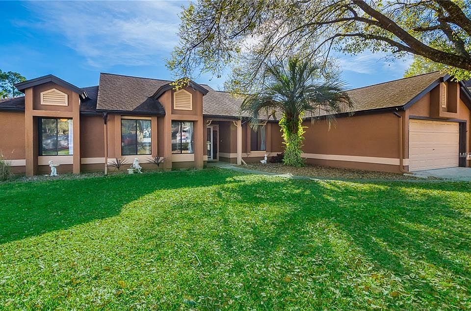 2nd image of 100 Crystal Ridge Ct