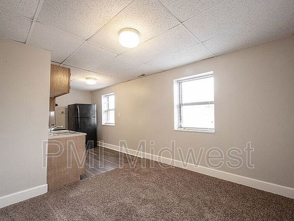 5th image of 2060 N Delaware St APT 4