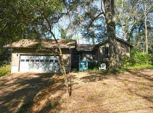 1904 Angels Holw, Tallahassee, FL 32308