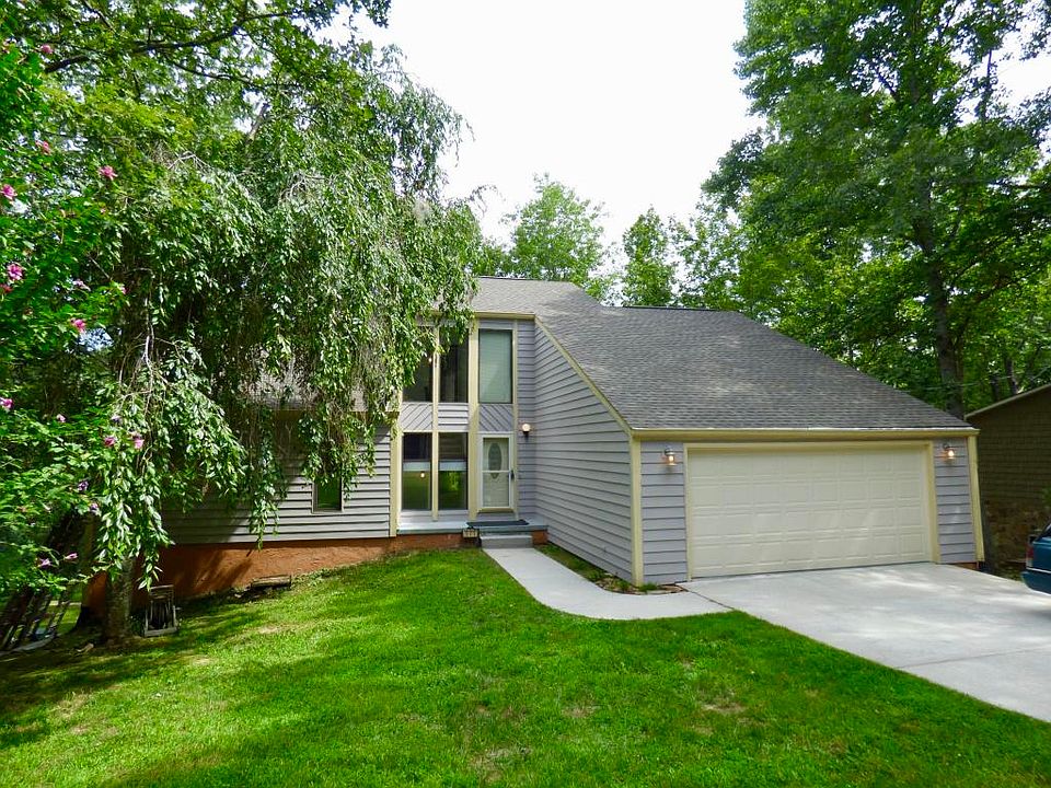 1st image of 171 Ivy Brook Ln