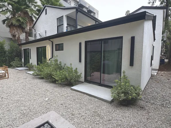 6136 Carlos Ave, Los Angeles, CA
