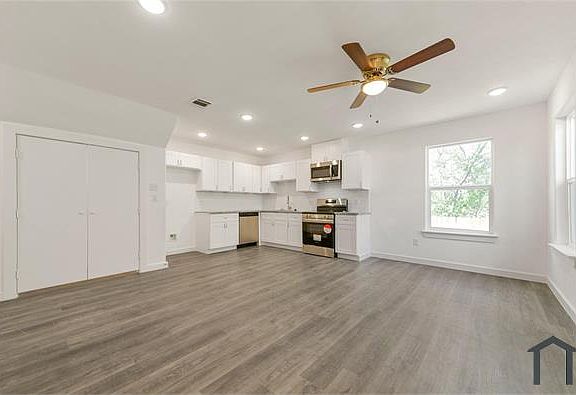 5th image of 8713 Southwark St #B
