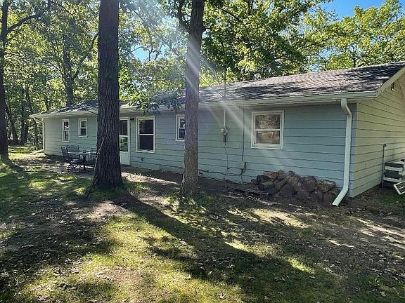 4th image of 3392 Genesse St