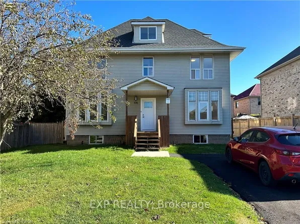 526 50th Rd, Hamilton, ON L8E 5T4