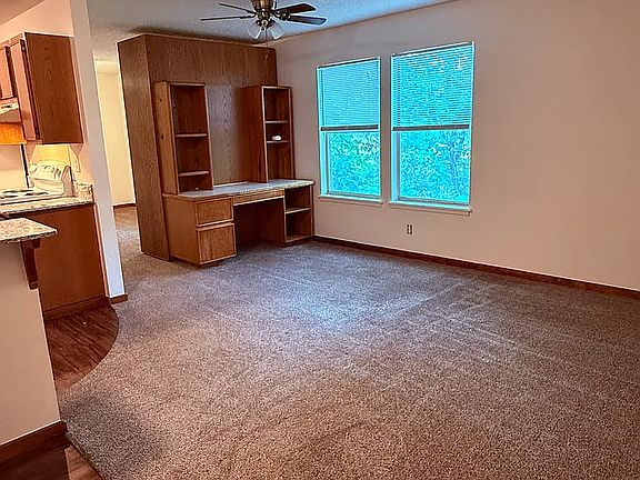 3rd image of 848 N Storer Ave APT 5