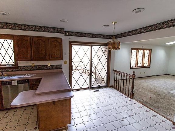 4th image of 3013 Settlers Ct