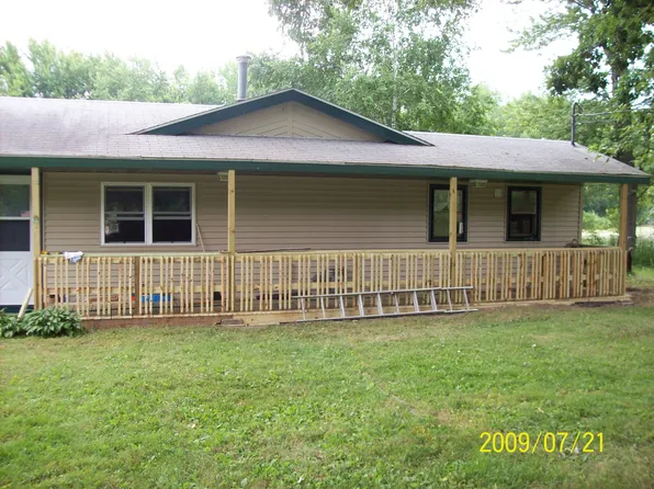 804 S River Rd, Fremont, WI 54940