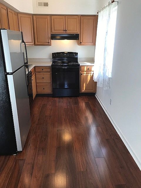 Appliances included