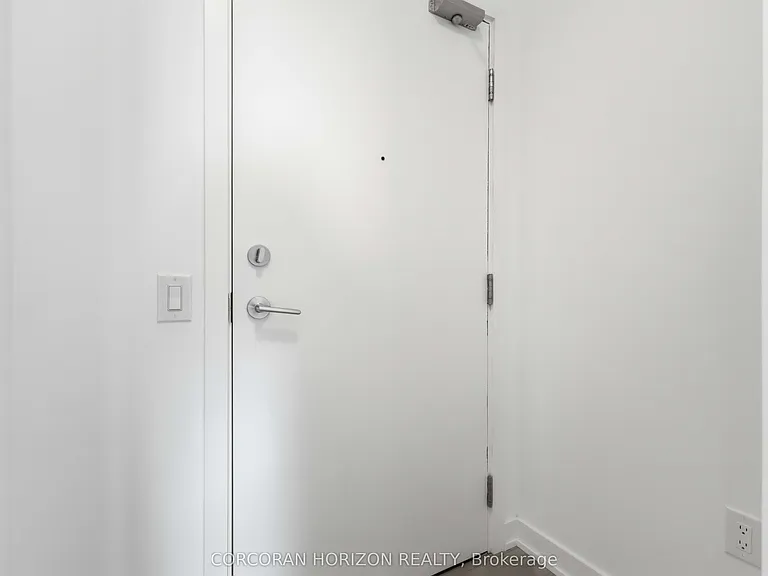 7439 Kingston Rd #1115 — Photo 3