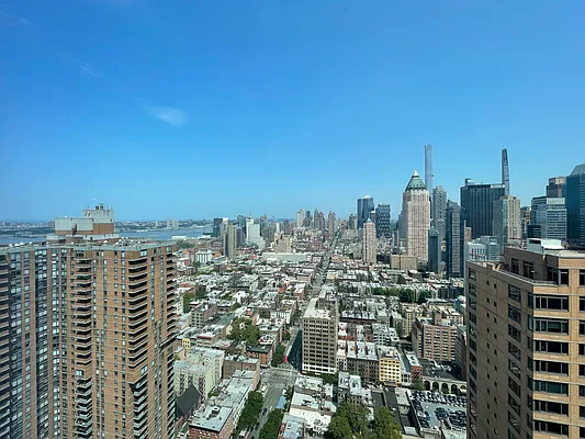 Rented by Addison Property Group | media 35