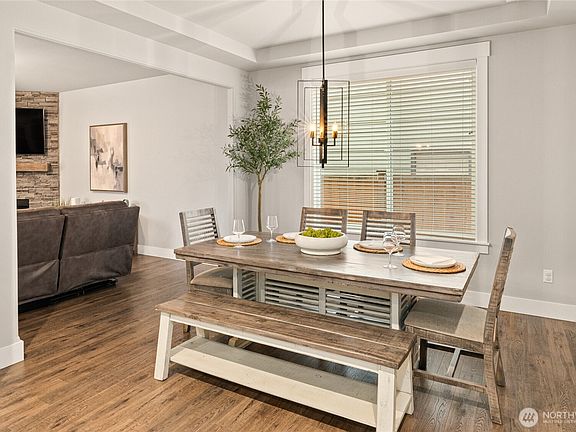 5th image of 12221 115th Avenue E