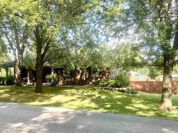 7233 Russell Pl, Chandler, IN 47610