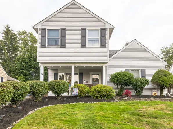 19 James Rd, Hatboro, PA 19040