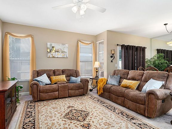 4th image of 8078 Bothwell Dr