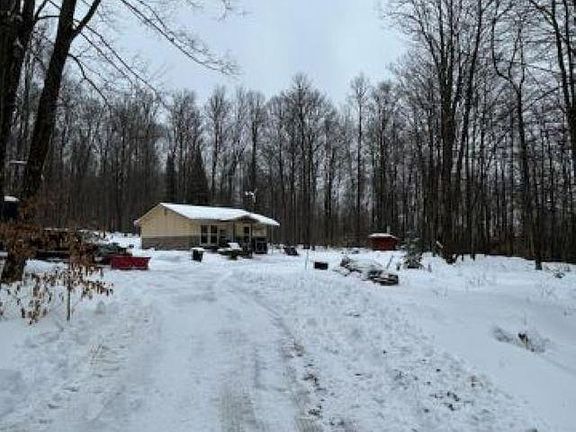 3rd image of County Line Rd