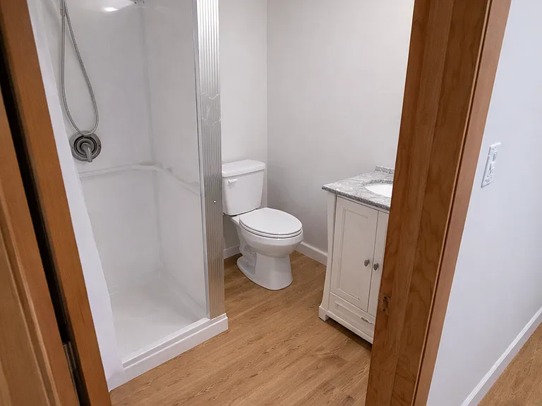 231 Schilling St — Photo 8