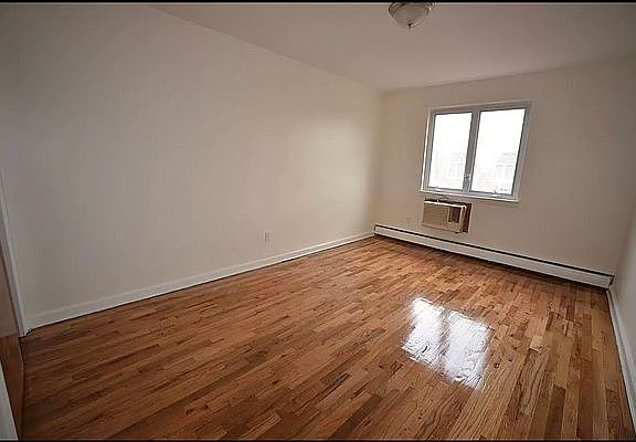 3rd image of 30-20 72nd St Floor 2