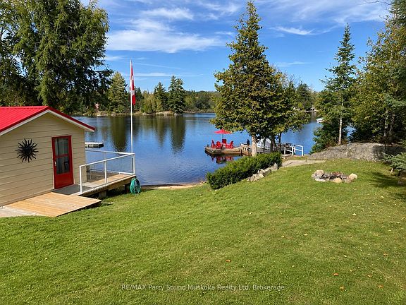 2nd image of 301 Farleys Rd