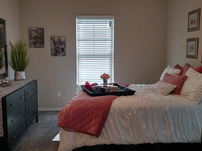 K-Ten Place Apartments — Photo 43