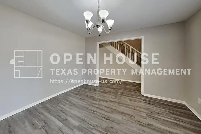 2507 Brookdale Dr — Photo 8
