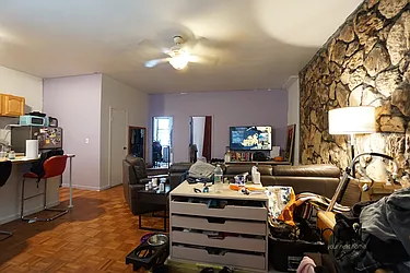 Rented by Rennit Inc.
