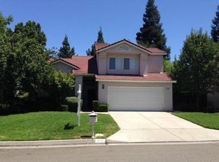 816 E Buckhill Rd, Fresno, CA 93720