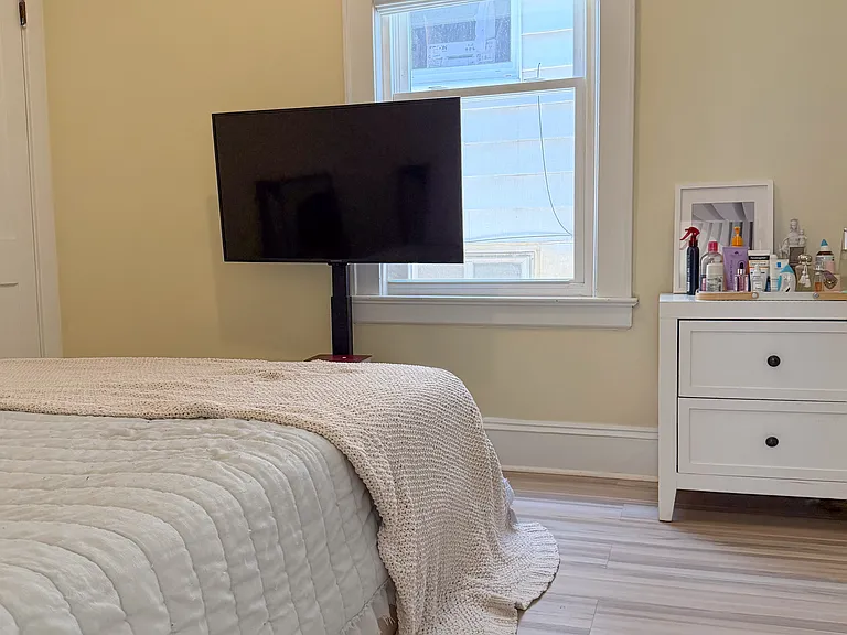 26 Tappan St #1 — Photo 16