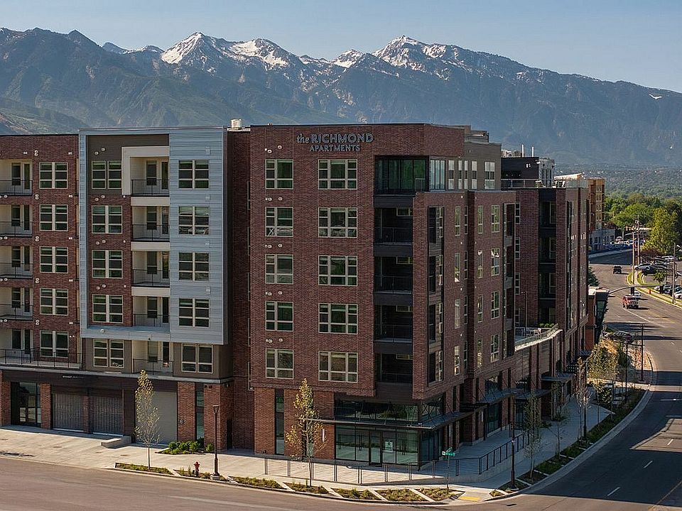 Views of Wasatch Mountains at The Richmond Apartments in Millcreek, Utah