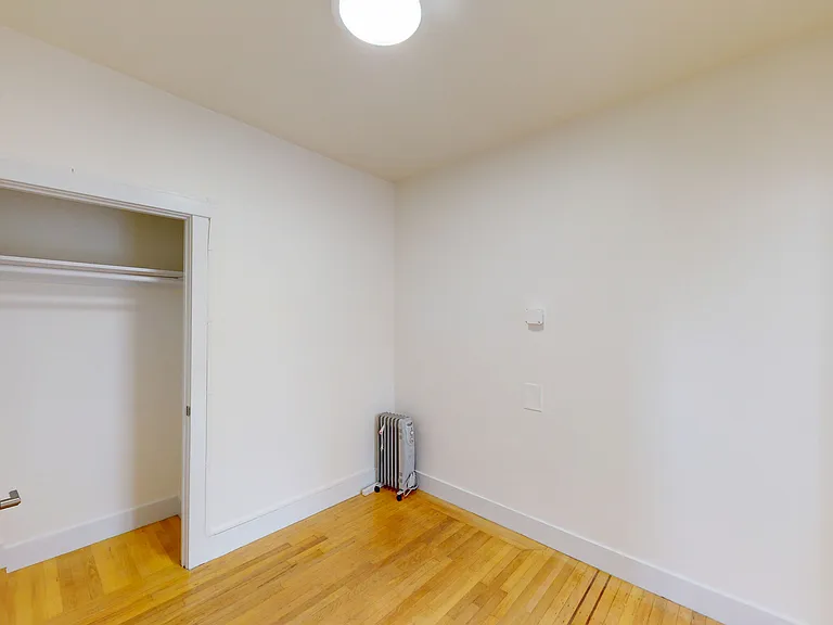 1431 Grove St #2 — Photo 6