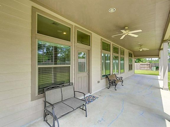 4th image of 16411 Stable Manor Ln