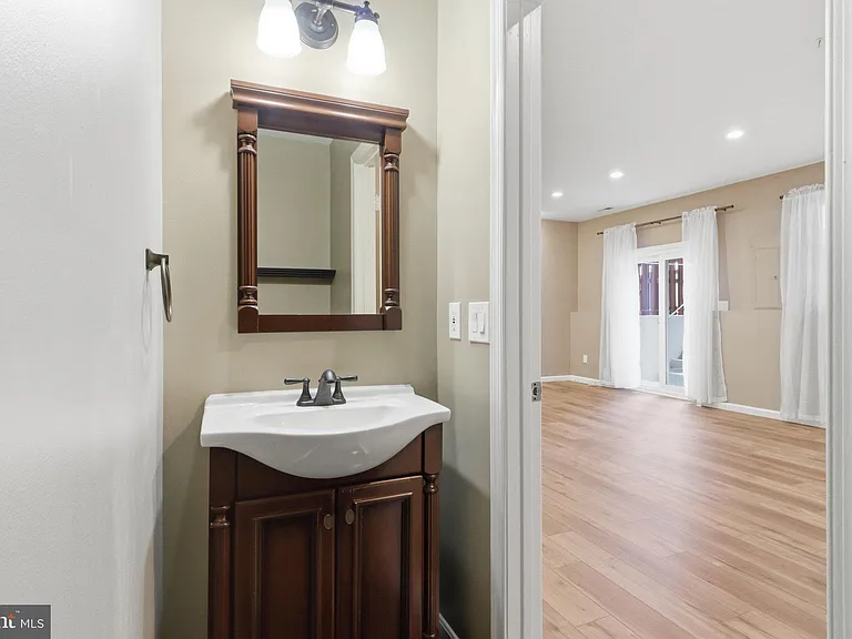 5279 Ballycastle Cir — Photo 28