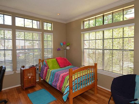 5th image of 3510 Fern River Dr