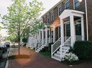 2002 W Cary St, Richmond, VA 23220