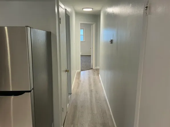 10 West Grand Street image 13 of 13