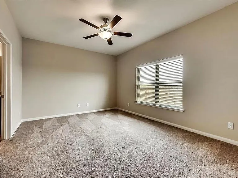 5308 Songbird Trl — Photo 13